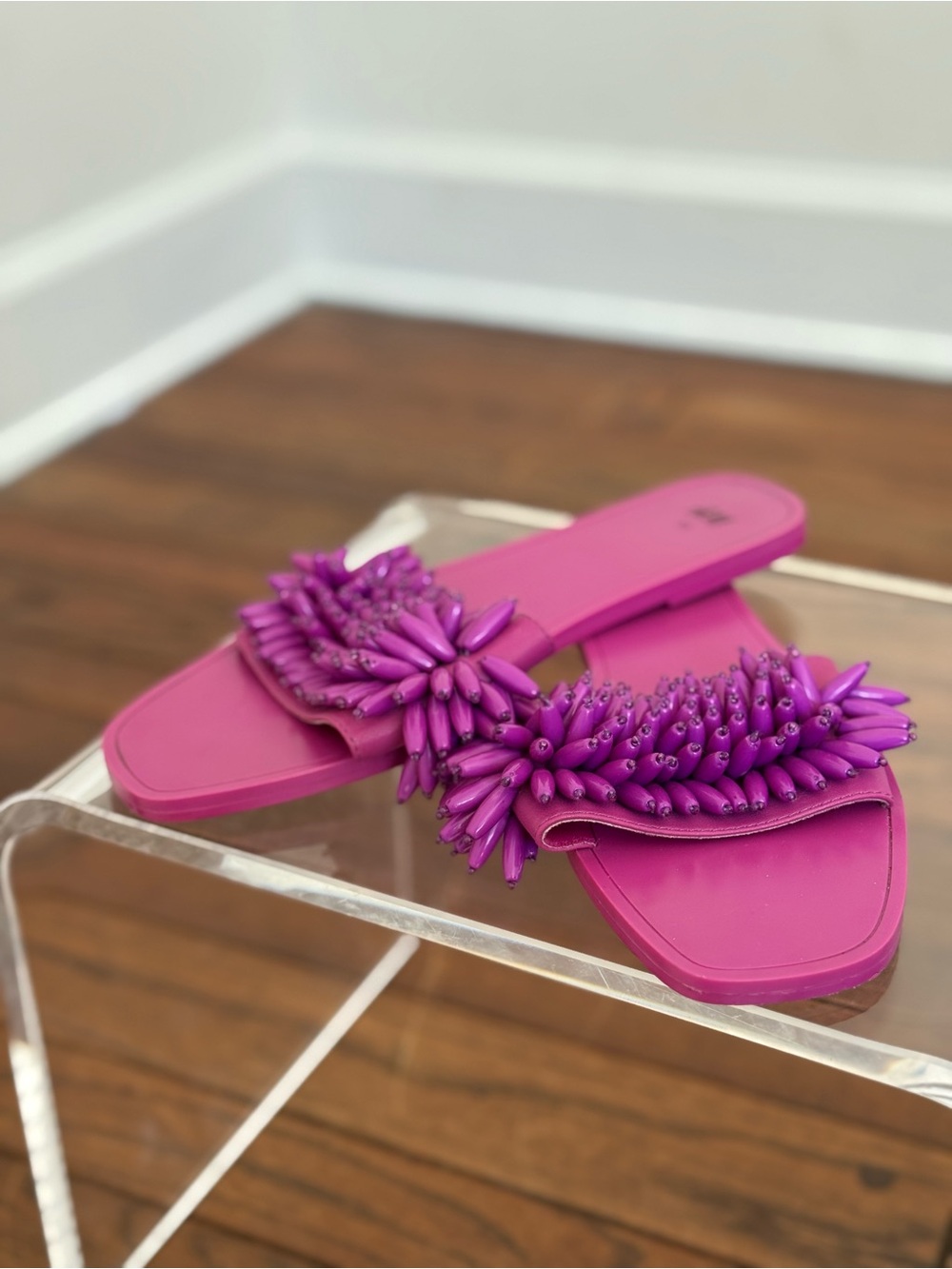 H&M beaded fuscia sandal